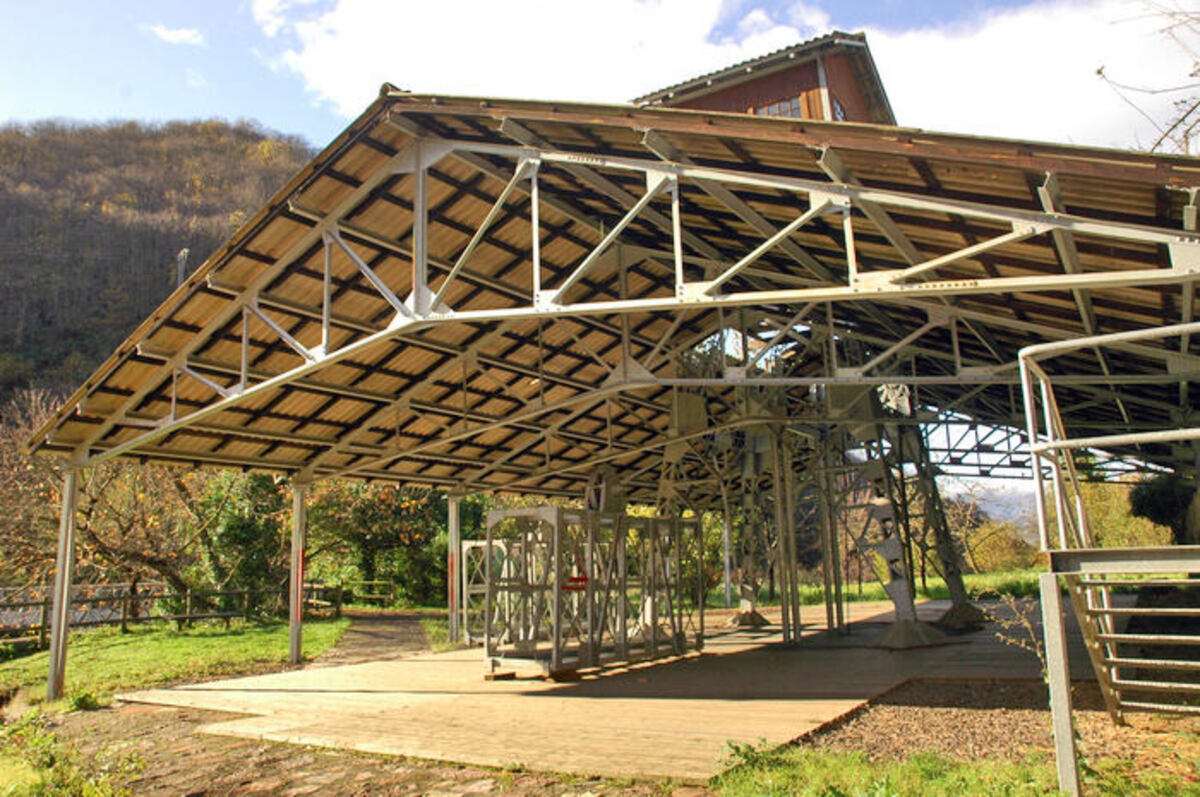 Pozo Espinos, Mieres