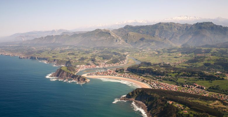 Vista aérea de Ribadesella Vista aérea de Ribadesella