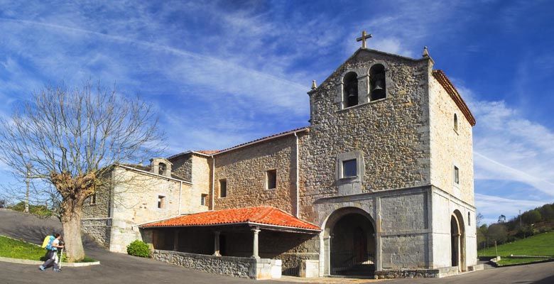 Santuario de la Virgen del Fresno en Grado