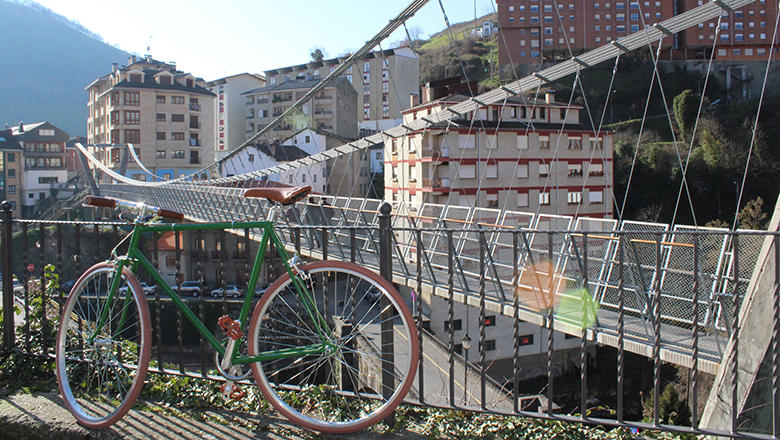 Puente colgante en Cangas del Narcea