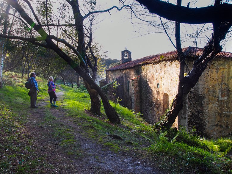 Ermita de San Emeterio (Ribadedeva) ©Juanjo Arrojo