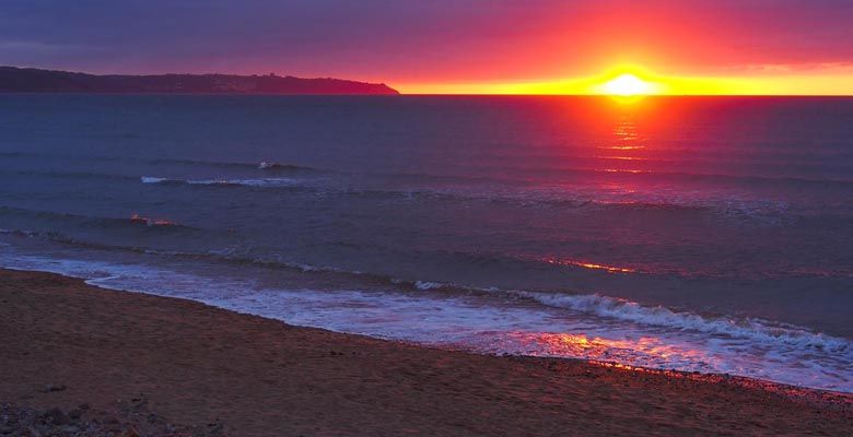 Puesta de sol en la playa de Vega en Ribadesella