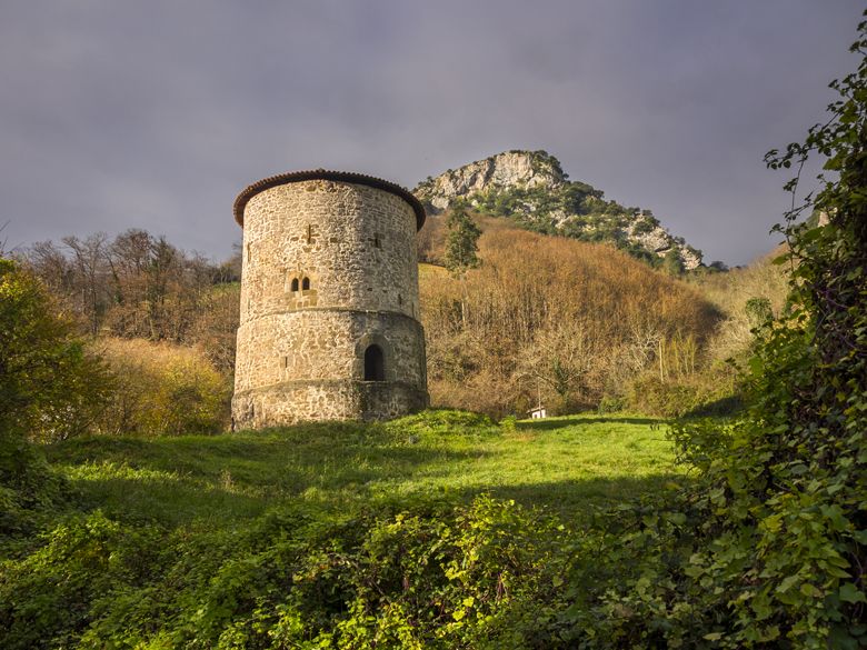 Torre medieval de Proaza