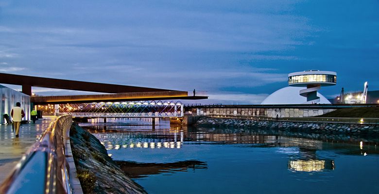 Centro Niemeyer en Avilés
