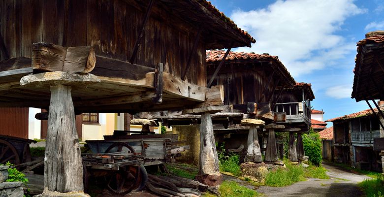 Conjunto de hórreos en Sietes (Villaviciosa)