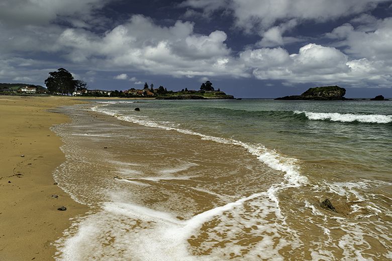 Playa de La Isla (Colunga)