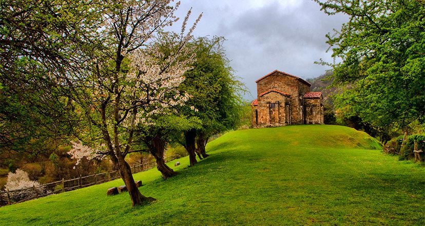 Mini guide to visit Santa Cristina de Lena