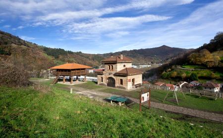 Lloreu Railway Classroom
