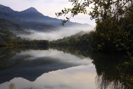 Views from the Valdemurio Reservoir
