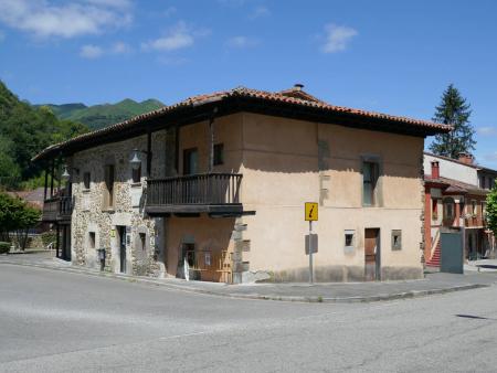 Birthplace of Armando Palacio Valdés