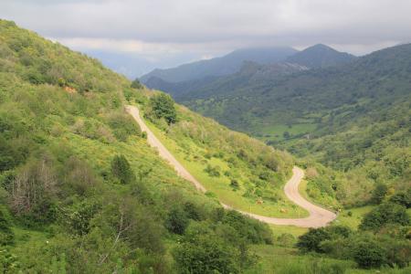 San Lorenzo Pass 1347m.