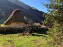 Cyclists next to the mountain pass in Somiedo