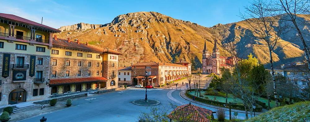 Views of the surroundings of the Basilica of Covadonga, which can be seen at the end of the walk.