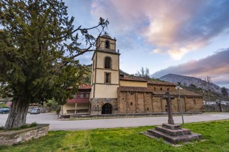 San Pedro Church in La Plaza