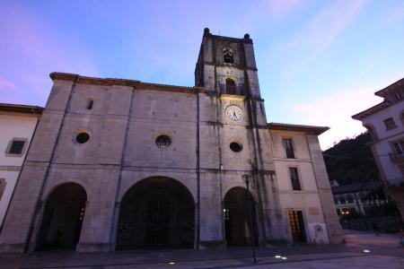 Collegiate Church of Santa María la Mayor de Pravia