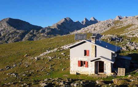 Image Vega de Ario Hut