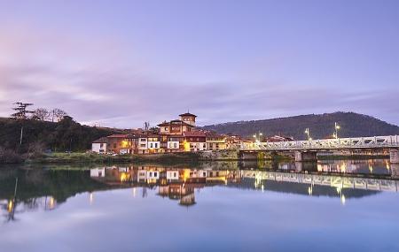 Imagen Stage 1: Bustio - Llanes