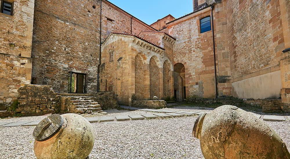 The exterior of the Holy Chamber of Oviedo Cathedral, an example of pre-Romanesque Asturian art integrated into the ensemble.