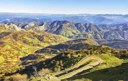 Carretera de subida al Angliru – Riosa