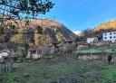 Rural cottages in Fresnedo between meadows and mountains