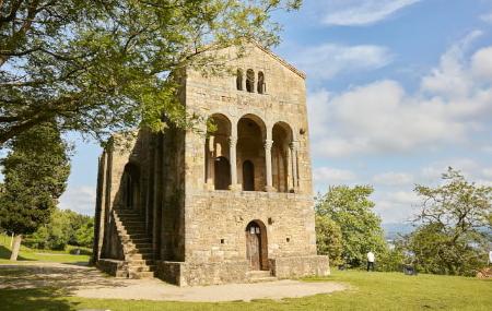 Santa María del Naranco - Oviedo
