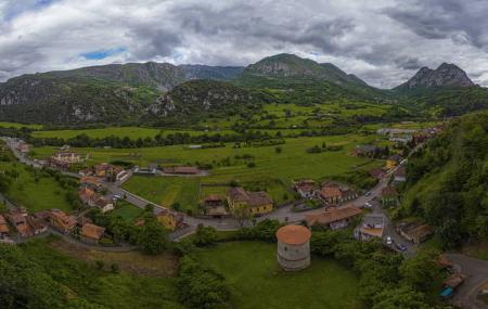 Torre de los González Muñiz – Proaza.