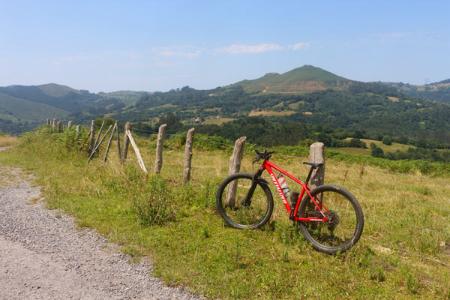 Imagen Monte Cayón from L'Infiestu