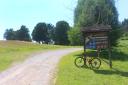 Mountain bike and view of Monte Cayón in the background from L'Infiestu