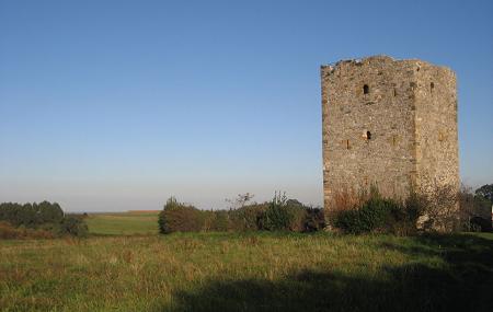 Villademoros Tower in Valdés