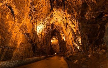 Interior de la Cuevona de Cueves