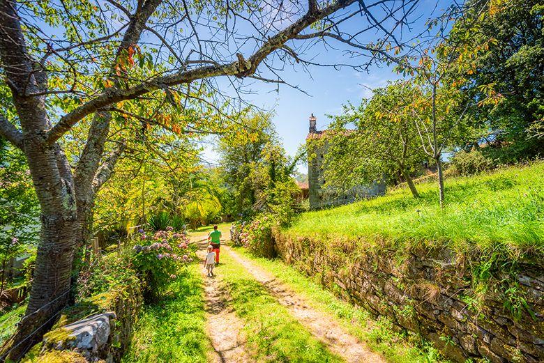 Image of the Chapel of San Roque in Areñes (Piloña)