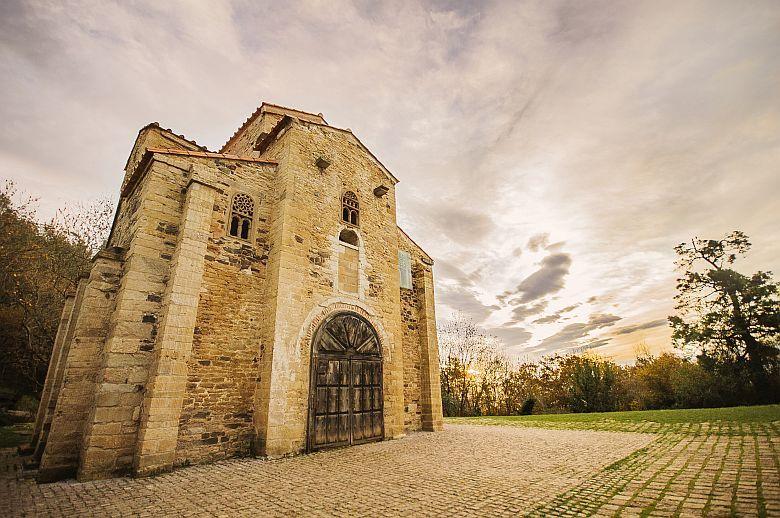 Image of the Pre-Romanesque Church of San Miguel de Lillo (Oviedo)