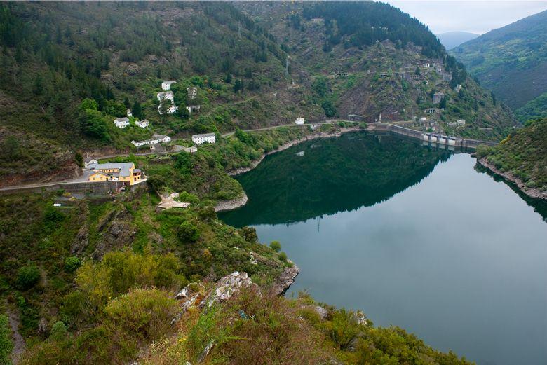 Salime Reservoir (Grandas de Salime)
