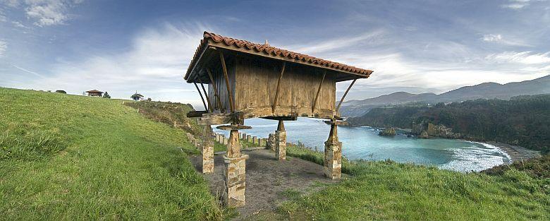 Image of the coast from La Regalina