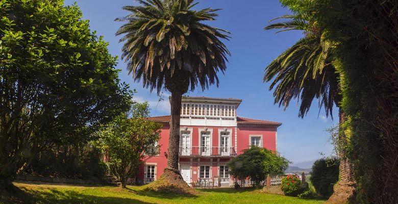 Image of the Palm Tree House in Malleza (Salas)