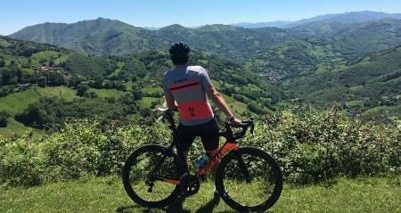 Imagen El Angliru, dureza y belleza sobre la bici