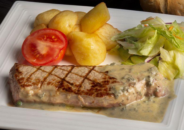 Image of veal entrecôte with Cabrales sauce