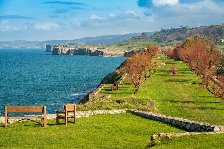Image of the Paseo de San Pedro (Llanes)