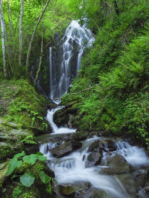 Image of the Salgueira waterfall (Taramundi)