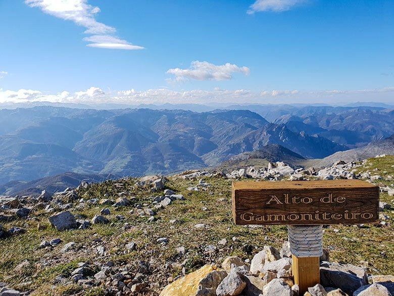 Panoramic view from the Alto del Gamoniteiro (Quirós)