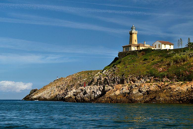 Image of the San Juan de Nieva Lighthouse (Gozón)