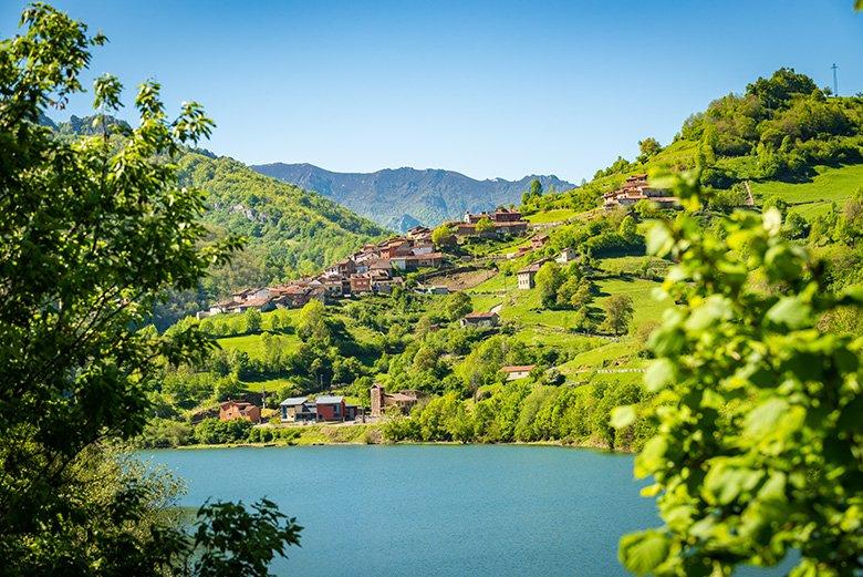 Image of Coballes (Caso)