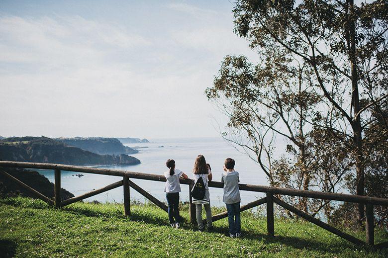 Image de la Senda de los miradores entre San Esteban et la plage d'Aguilar.