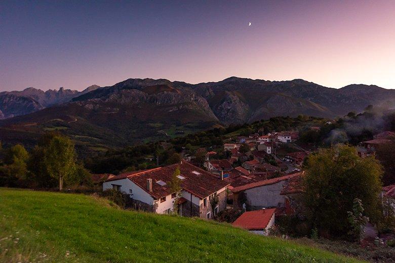 Picture of a sunset in Asiegu (Cabrales)