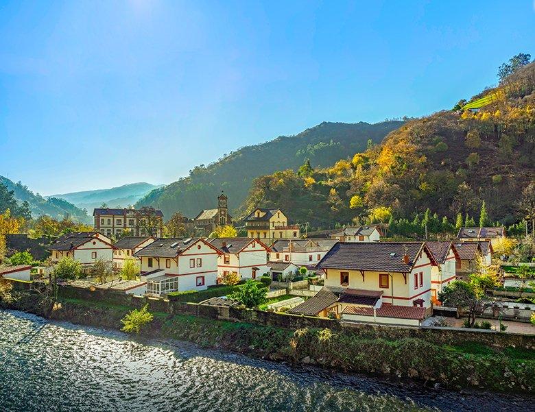 Image of the mining village of Bustiello (Mieres)