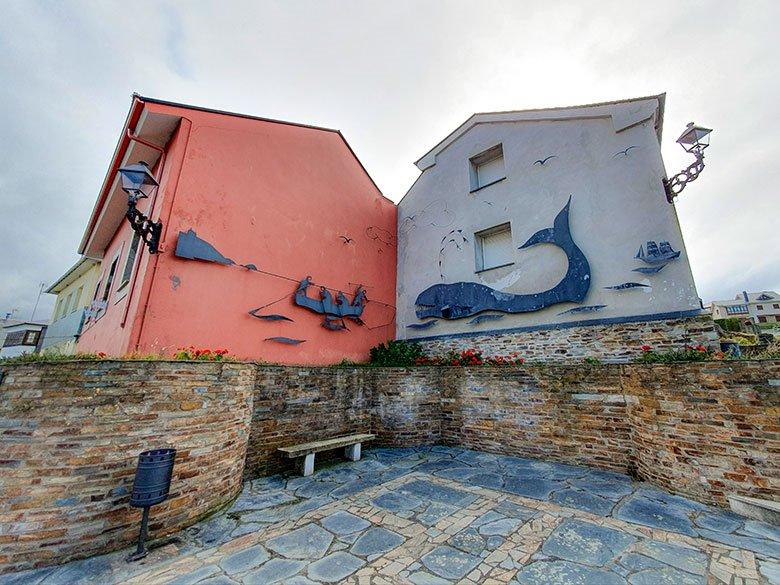 Imagen de la Mesa de Mareantes en Puerto de Vega (Navia)