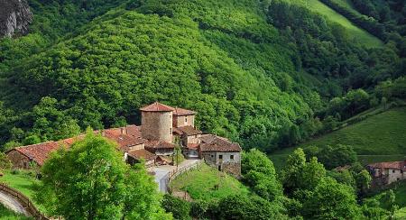 Imagen 12 lugares para viajar en familia al pasado de Asturias