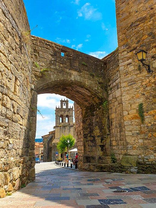 Image of the historic centre of Salas