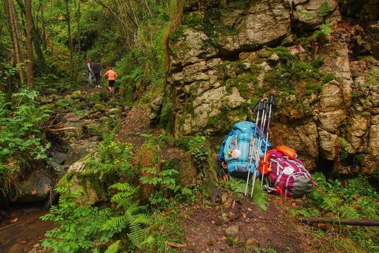 Image of pilgrims in Salas