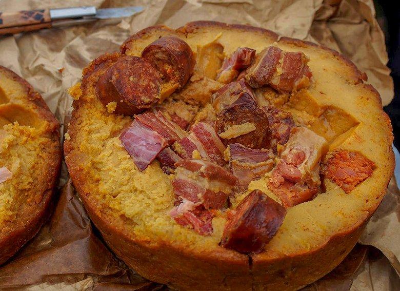 Image of pregnant boroña